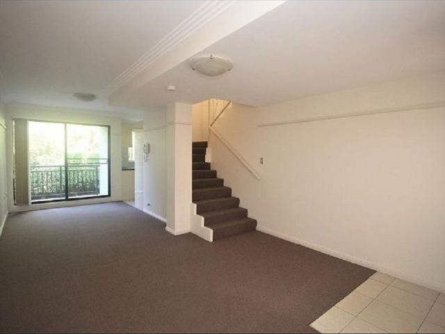 Townhouse for rent in Sydney, New South Wales