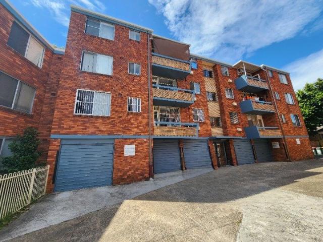 Apartment for rent in Eastlakes, Sydney
