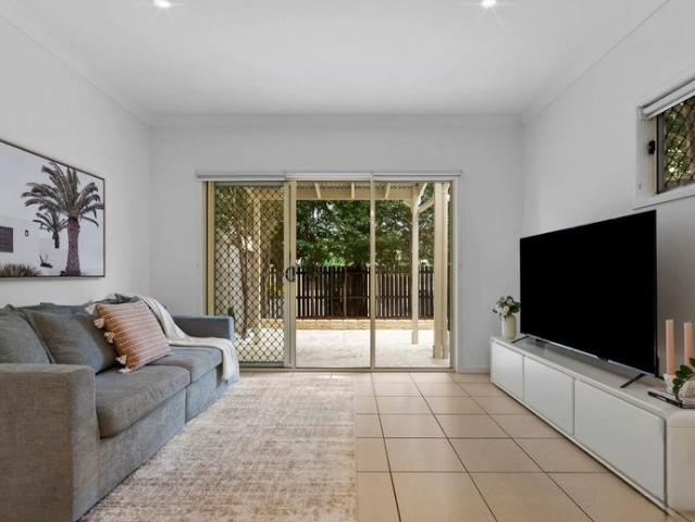 Townhouse for rent in Northgate, Greater Brisbane
