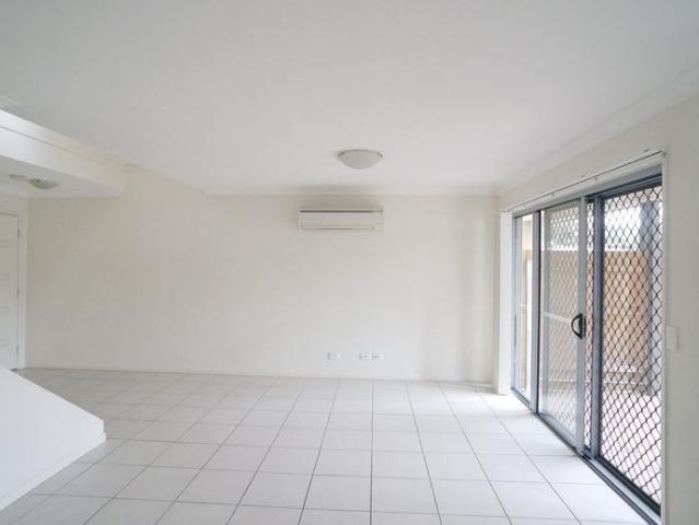 Townhouse for rent in Nottingham Square, Greater Brisbane