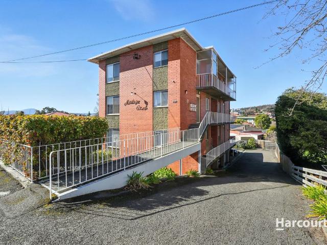 Apartment for sale in New Town, Tasmania