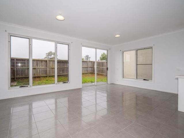 Townhouse for rent in Camerons Creek, Victoria