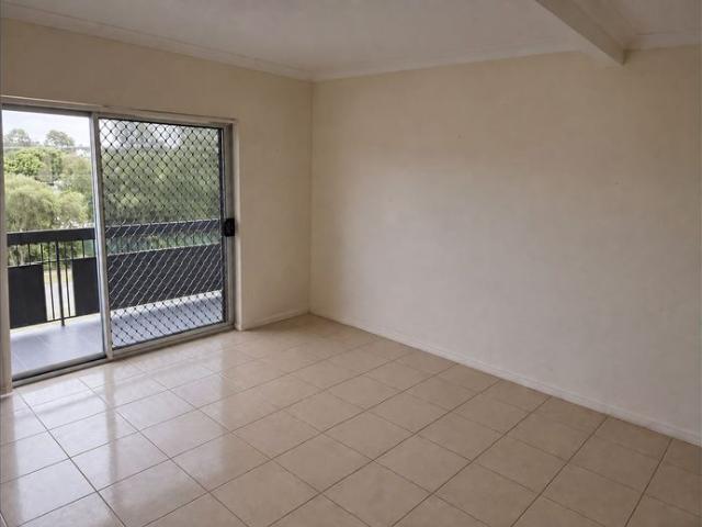 Apartment for rent in Glen Kedron, Greater Brisbane