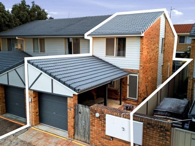 Townhouse for sale in Toombul, Queensland