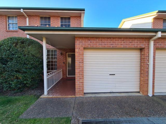 Townhouse for rent in Bowral, Wingecarribee Shire Council