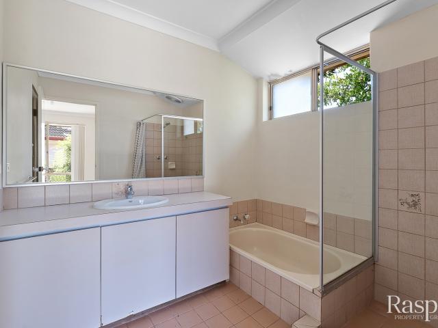 Villa for sale in Spearwood, Western Australia