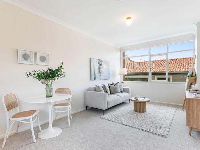 Apartment for rent in Lower North Shore, Sydney