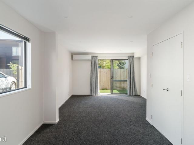Townhouse for rent in Addington, Canterbury