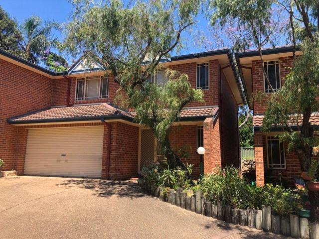 Townhouse for rent in Sydney, New South Wales