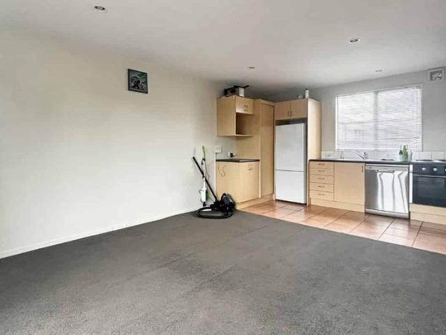 Apartment for rent in Heathcote, Canterbury