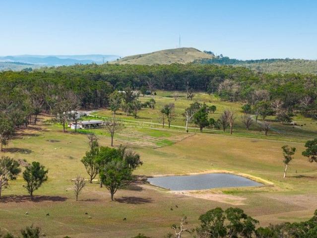 Cottage for sale in Carrick, New South Wales
