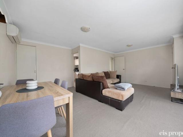 Apartment for rent in Sandy Bay, Hobart