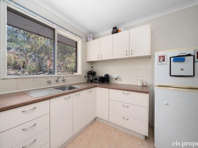 Apartment for rent in Sandy Bay, Hobart