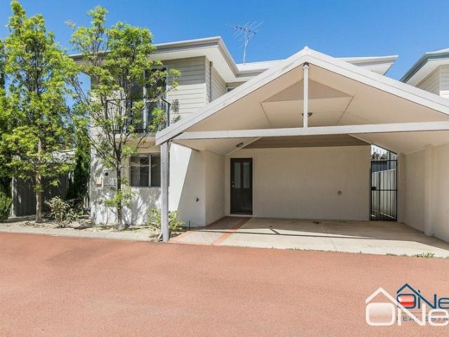 Townhouse for sale in Kelmscott, City Of Armadale