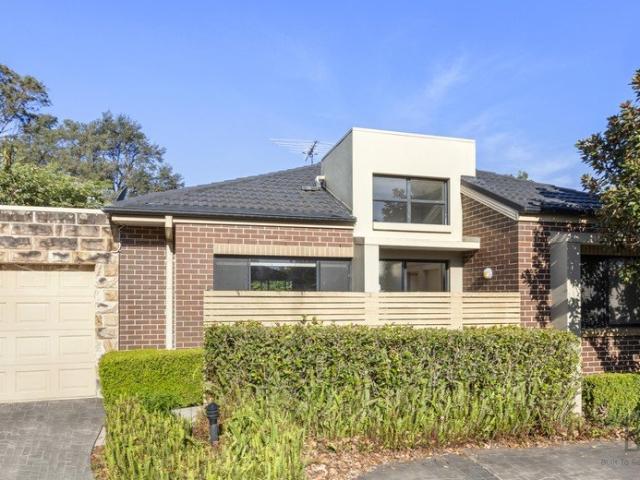 Villa for rent in Melrose Park, Sydney