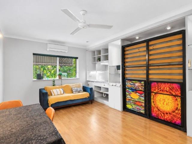 Granny Flat for rent in Cairns, Queensland