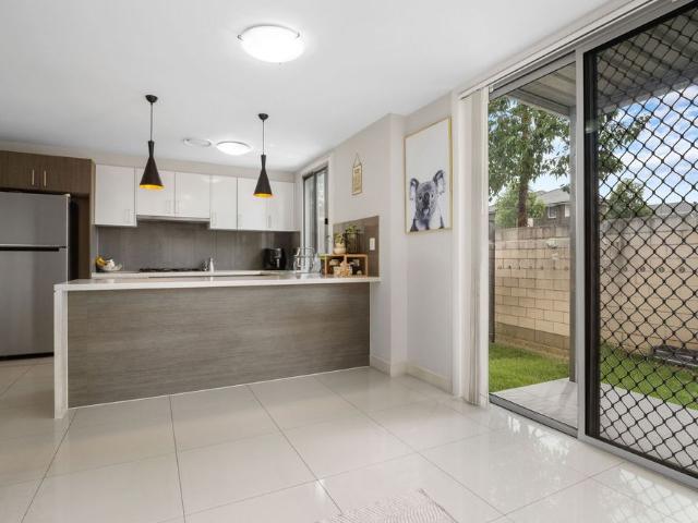 Townhouse for rent in Sydney, New South Wales