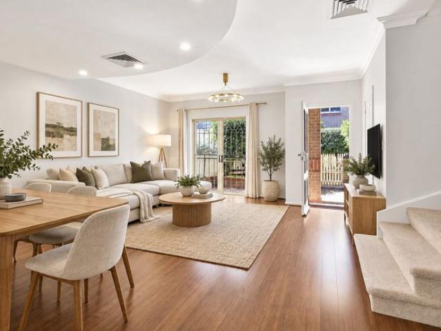 Townhouse for rent in Willoughby, New South Wales