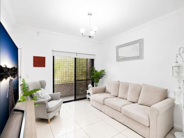 Townhouse for rent in Sydney, New South Wales