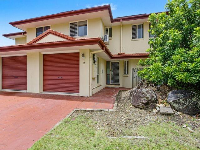 Townhouse for sale in Highland Park, Gold Coast City