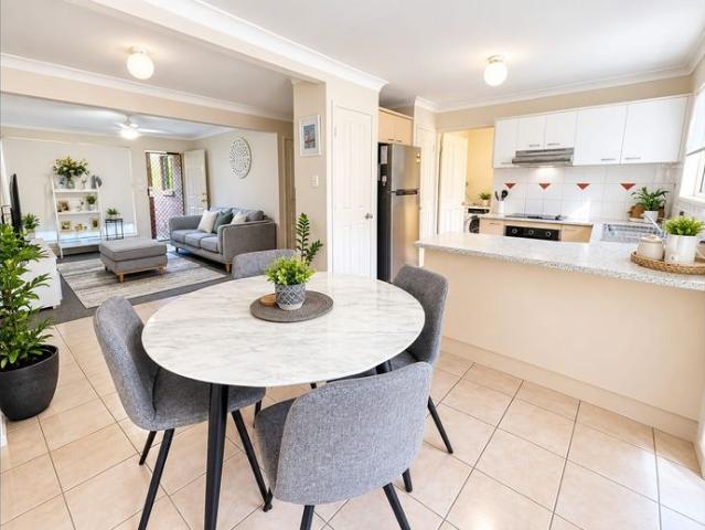 Townhouse for rent in Toombul, Queensland