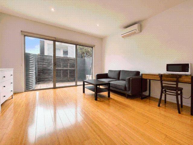 Townhouse for rent in Camerons Creek, Victoria