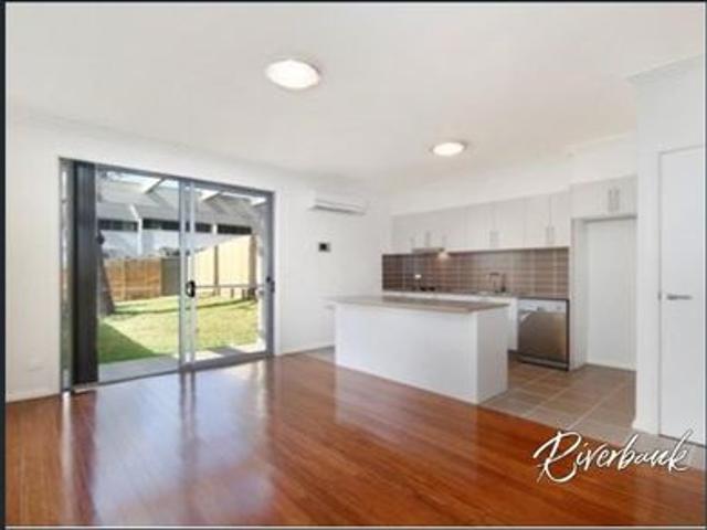 Townhouse for rent in Sydney, New South Wales