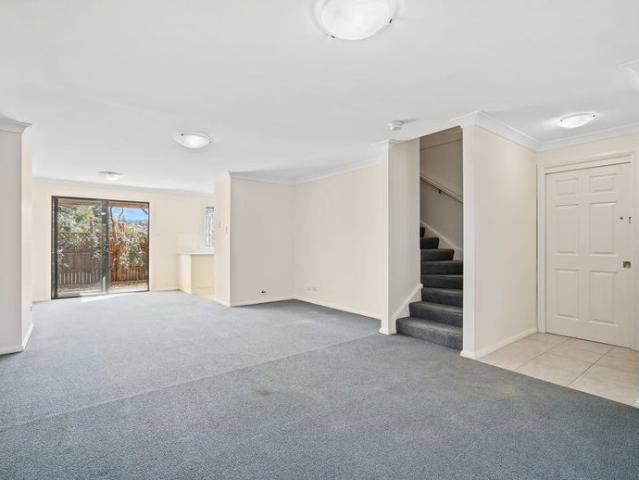 Townhouse for rent in Gosford, New South Wales