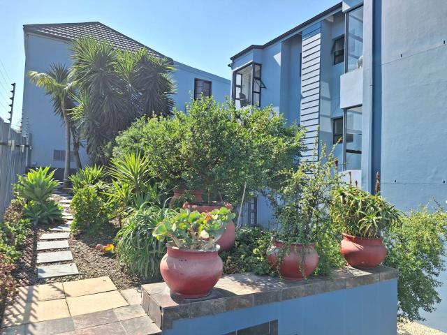 Apartment for rent in Upper Central Town, Garden Route District Municipality