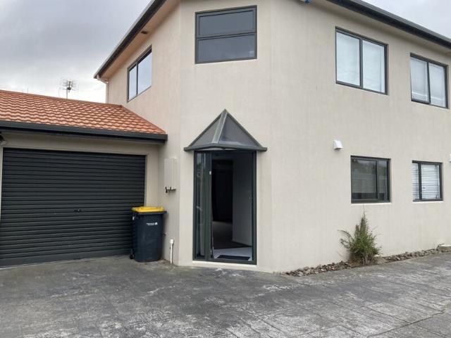 Apartment for rent in Heathcote, Canterbury