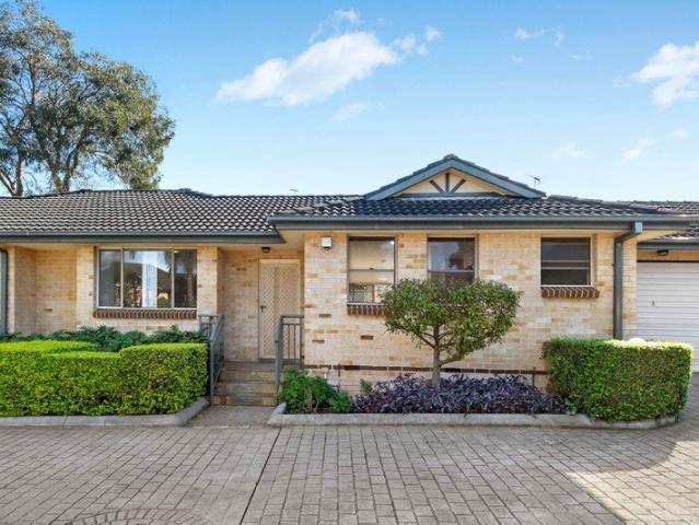 Villa for sale in Sydney, New South Wales