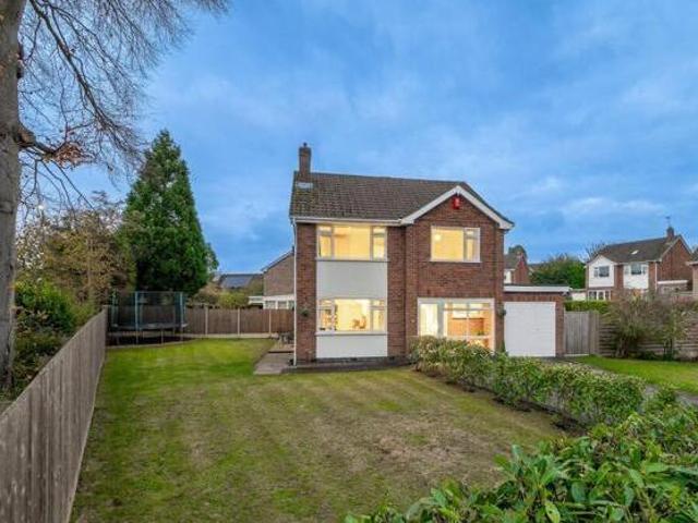 House for sale in Mill End, Green Close