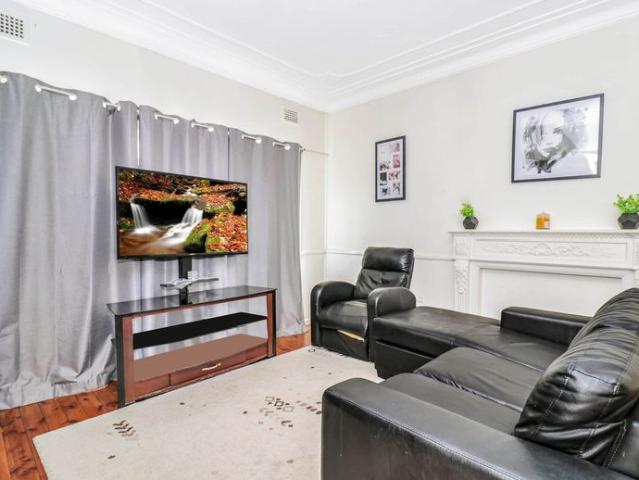 House for rent in Kings Park, Sydney