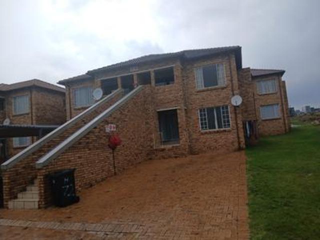 Apartment for sale in Vosloorus, Gauteng