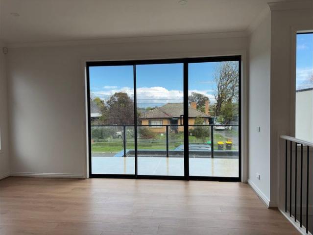 Townhouse for rent in Camerons Creek, Victoria