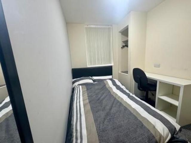 Room for rent in Stoke, Stoke-on-Trent