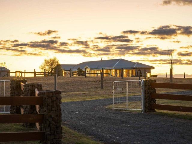 Cottage for sale in Meringandan, Queensland