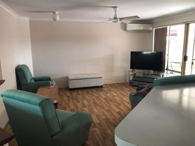 Room for rent in Parklands, Western Australia