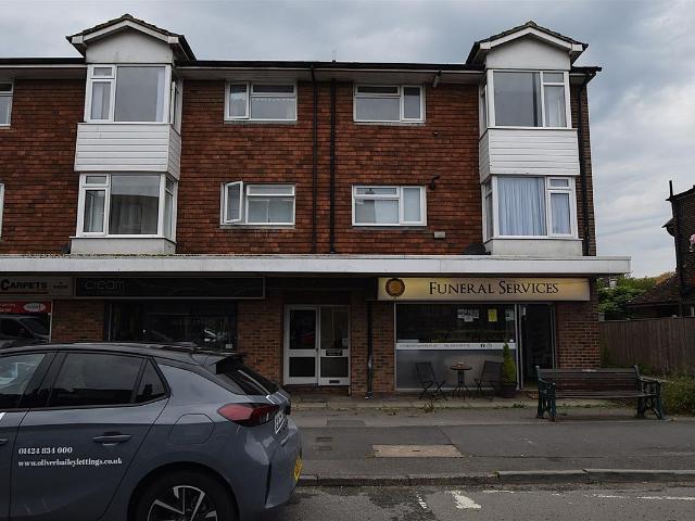 Apartment for rent in Little Common, Heathlands