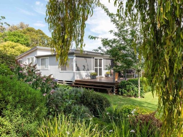 Cottage for sale in Wandsworth, New South Wales