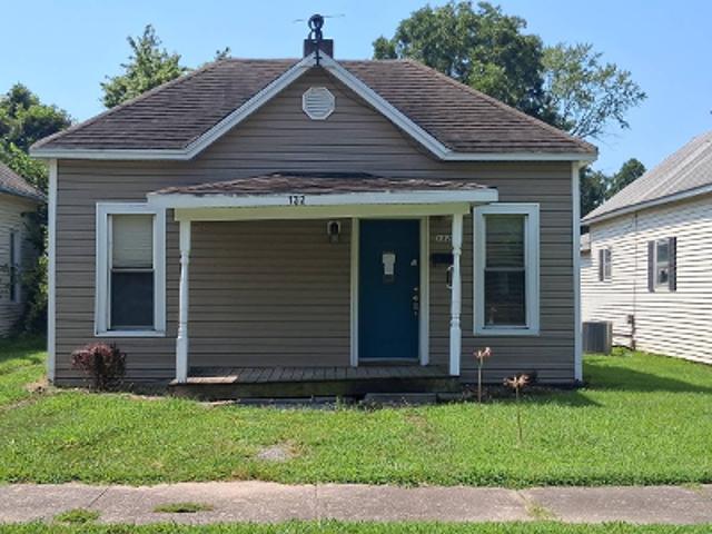 House for sale in Chaffee, Missouri