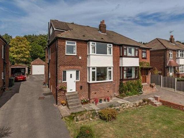 House for sale in Cookridge, West Yorkshire