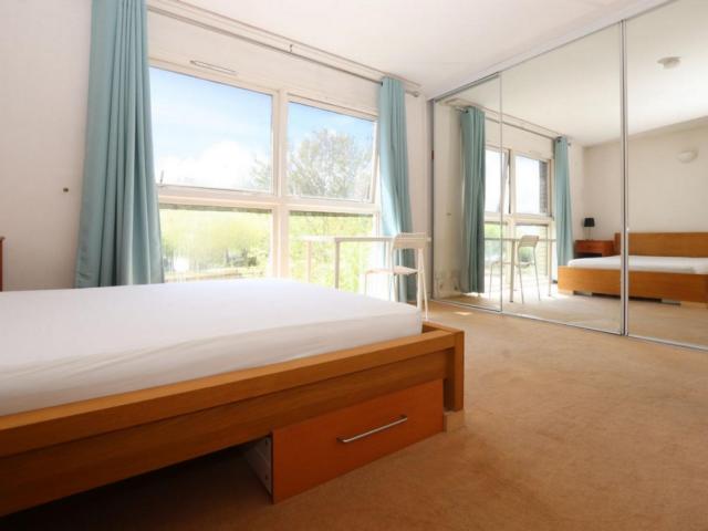Room for rent in Isle Of Dogs, Greater London