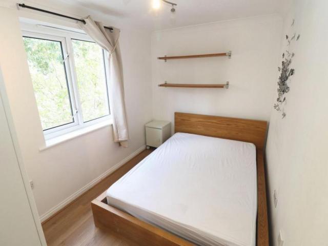 Room for rent in Aberfeldy Village, Blackwall