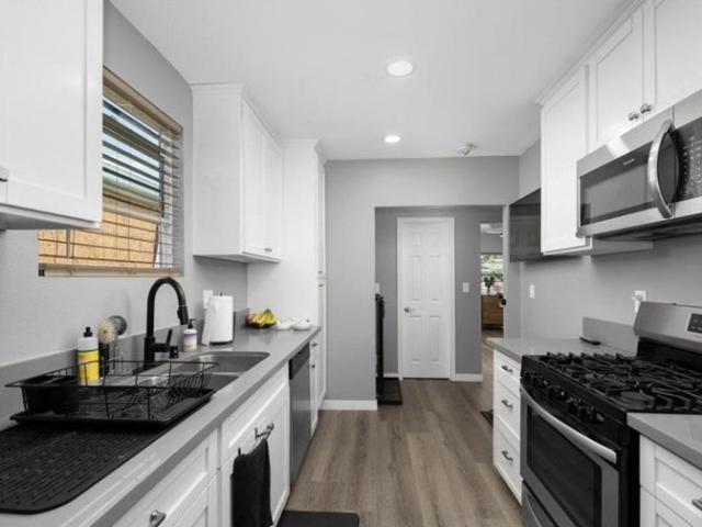 Room for rent in Compton, California