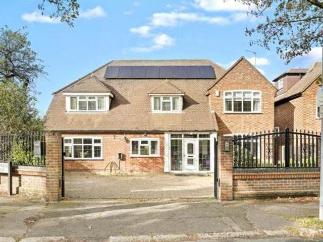 House for sale in Chigwell, Epping Forest