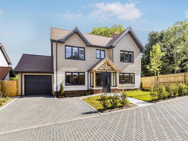 House for rent in Nuthurst, Horsham