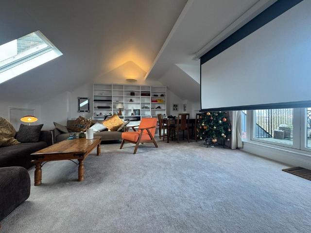 Apartment for rent in Crouch End, Greater London