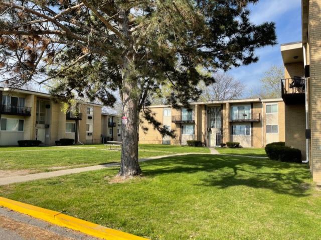 Apartment for rent in Oak Park, Michigan