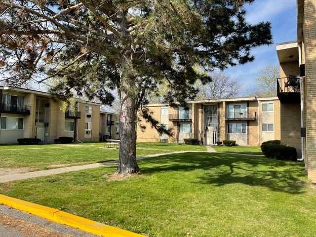 Apartment for rent in Oak Park, Michigan